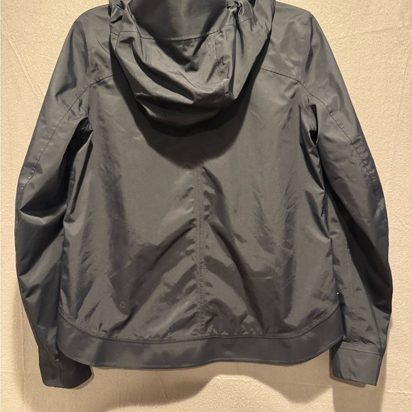 lululemon athletica Women's Black Raincoat - Picture 7 of 9